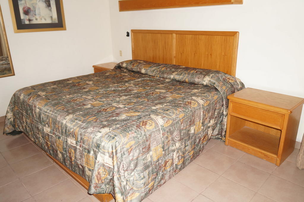 Maria Luisa Inn & Suites Juarez  Kamer foto