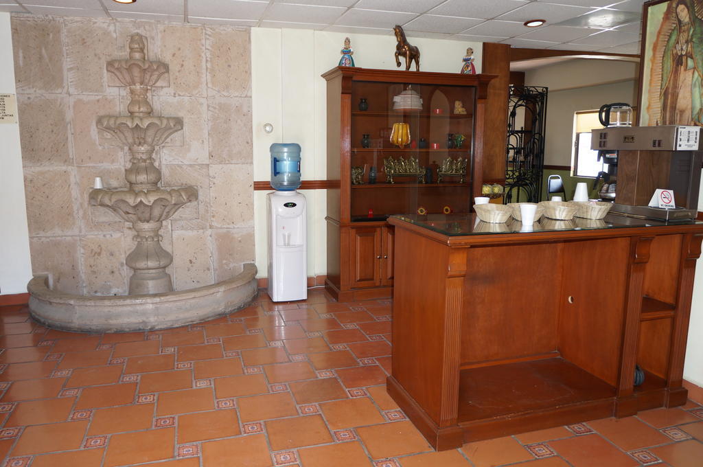 Maria Luisa Inn & Suites Juarez  Buitenkant foto