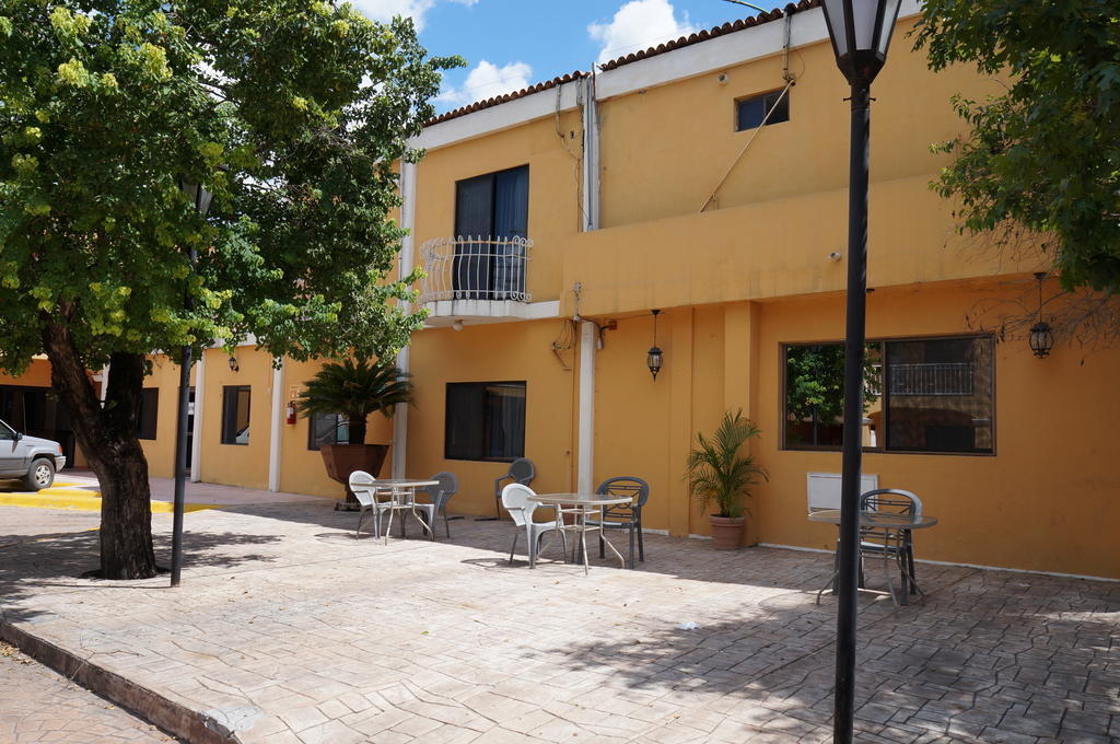 Maria Luisa Inn & Suites Juarez  Buitenkant foto